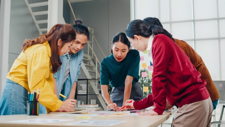 Những người đứng sau thương hiệu cá nhân của bạn